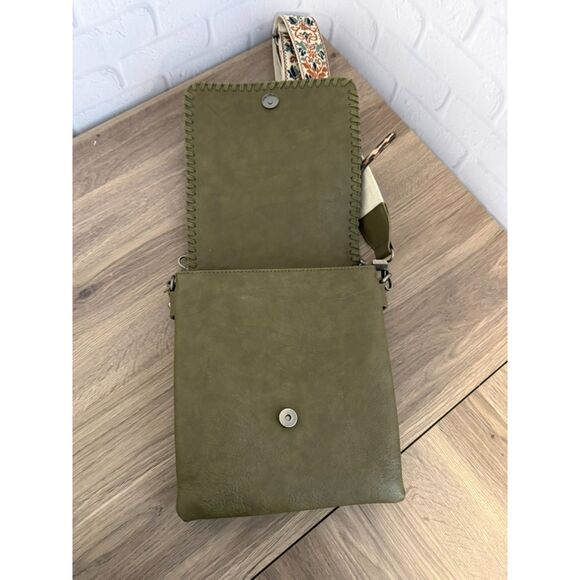 Montana West Crossbody CC Purse - Picture 5 of 8